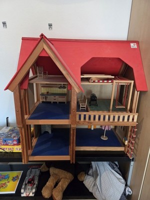 Großes Puppenhaus aus Holz mit viel Zubehör!