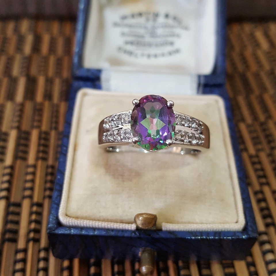 Anillo de plata de ley 925, anillo de piedras preciosas de topacio místico genuino, tamaño P.5 EE. UU. 7.75  Foto 2 de 4