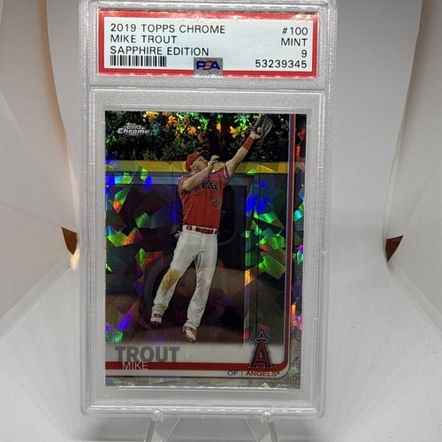 Mike Trout #100 2019 Topps Chrome Sapphire card