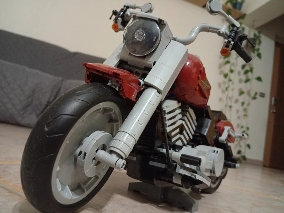 LEGO Creator 10269 Harley-Davidson Fat Boy, foto 4 di 5