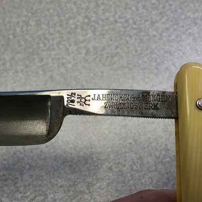 MINT LIKE J.A HENCKELS SOLINGEN ZWILLINGSWERK 78 1/2 STRAIGHT RAZOR W/BOX & INST