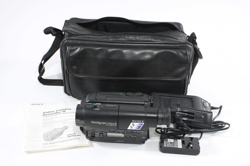 Sony CCD-TR83 Handycam Video 8 with 24x Zoom