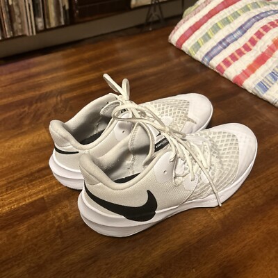 Size 8.5 - Nike Zoom Hyperspeed Court White