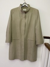 Vintage Platinum, Faux Snake Skin Look, Size 18 Sandy Colour