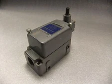 Microswitch Limit Switch 201LS10 see pics*