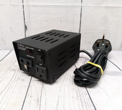 Simran Stromwandler 220V & 110V Up Down Trafo Modell SM-100DE