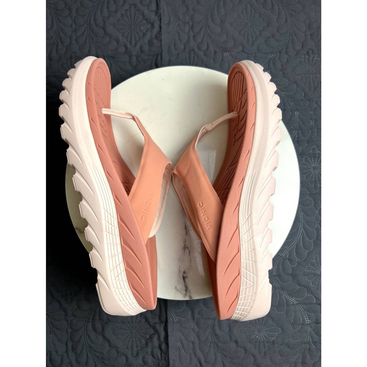 Vionic Restore Unisex Toe-Post Recovery Sandal Terracota SZ  display picture 1