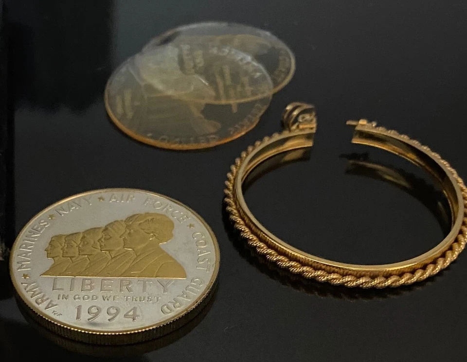 1994 Commemorative WOMEN IN MILITARY PROOF DOLLAR with Gold Filled Bezeled Case - Image 4 of 4