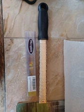 Microplane Classic Zester/ Grater, Stainless Steel 13"