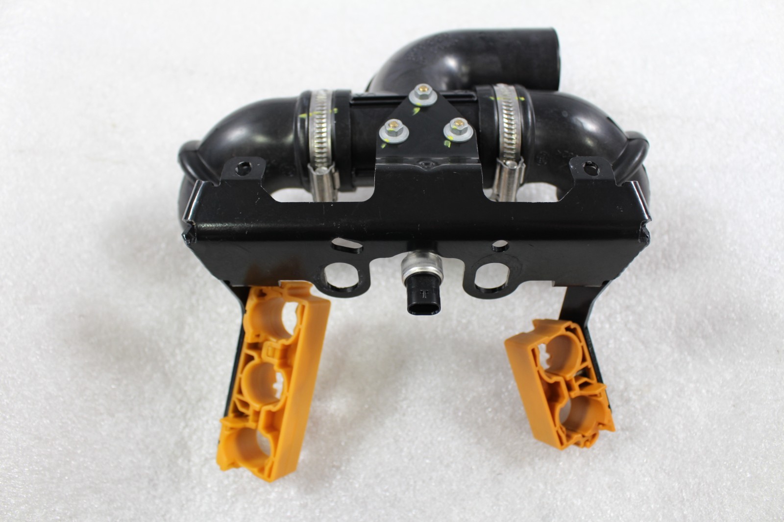 Ferrari 296 GTB 3-way connector P/N 888606