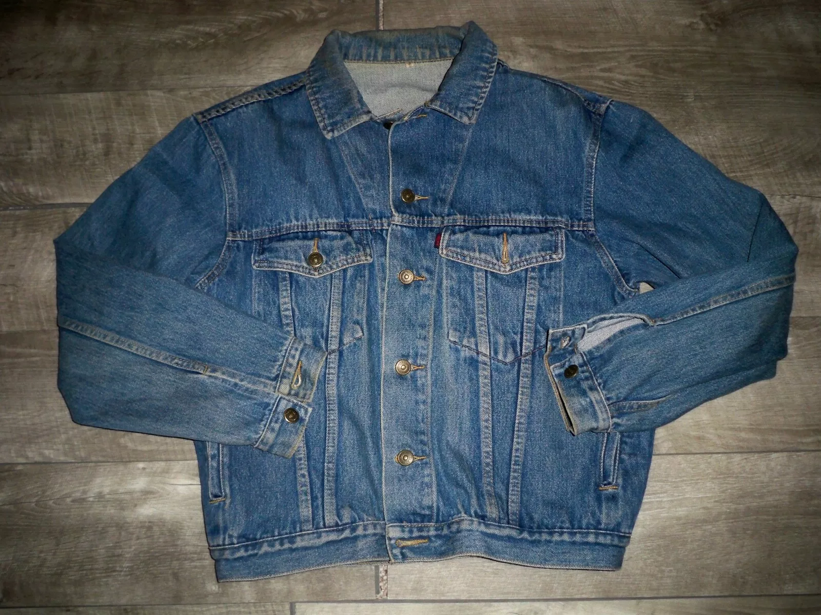 levis vintage label denim jacket