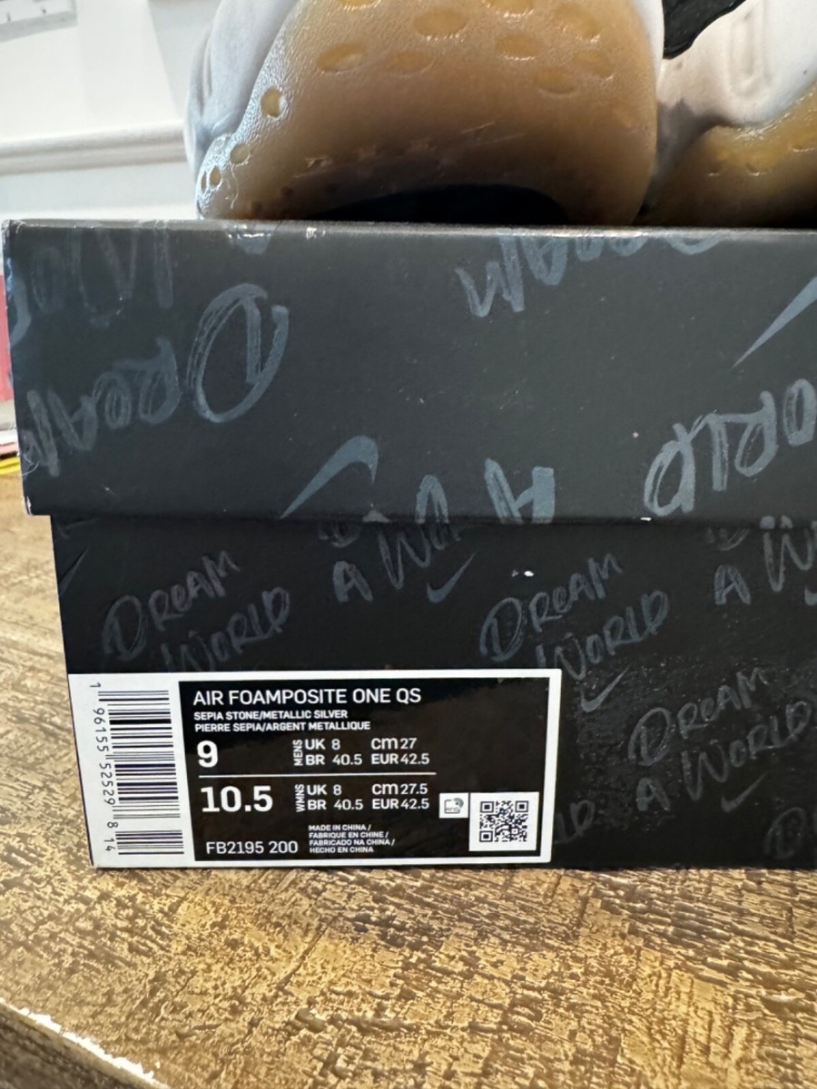 New Nike Air Foamposite One QS : FB2195-200 size 9 - Missing Laces