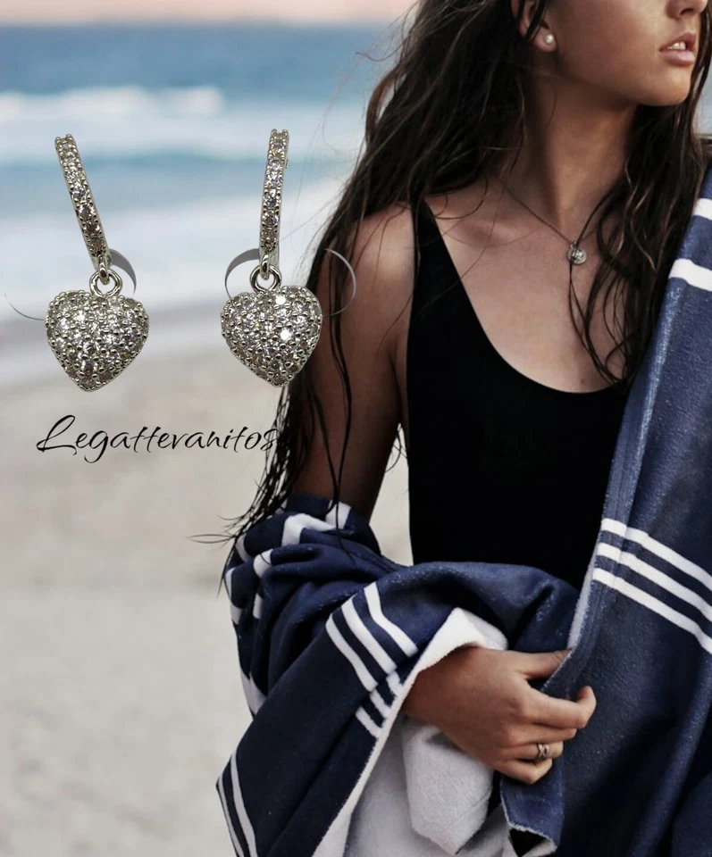 Orecchini  Donna Acciaio  con Zirconi Bianchi. Orecchini Cerchio Con Cuore Pavé  - Immagine 3 di 4