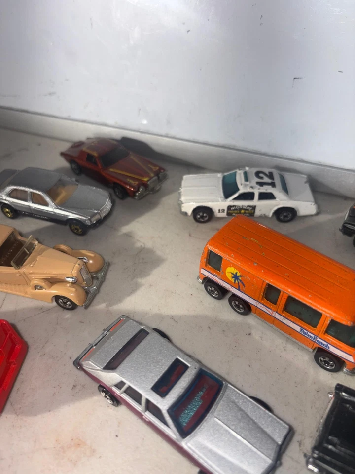 Lote de 10 Autobuses Cadillac Mercedes Hot Wheels Blackwalls Años 80 Raro Foto 3 de 4