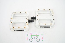 Deity Components ALLOY Flat Platform Pedals Decoy MTB Mountain Bike White 9/16"