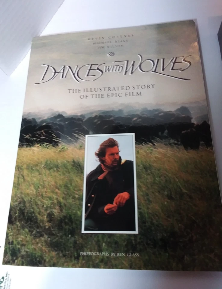 Vtg 1990 Dances with Wolves Collectors Box posters book tapes rare limited edit Foto 3 de 4
