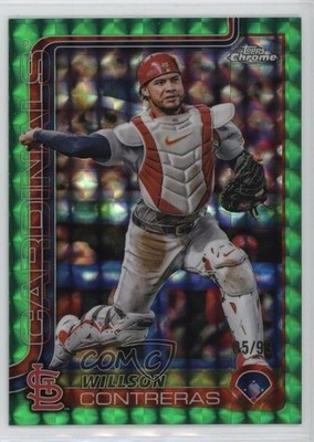 2025 Topps Chrome Green Geometric Refractor /99 Willson Contreras #82 x2o