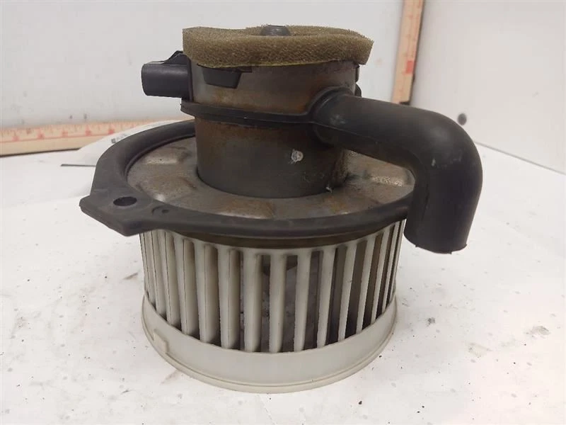 Blower Motor from 2005 Chevrolet Trailblazer 8549553 - Image 3 of 4