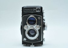 Yashica 24 TLR 220 Medium Format Camera