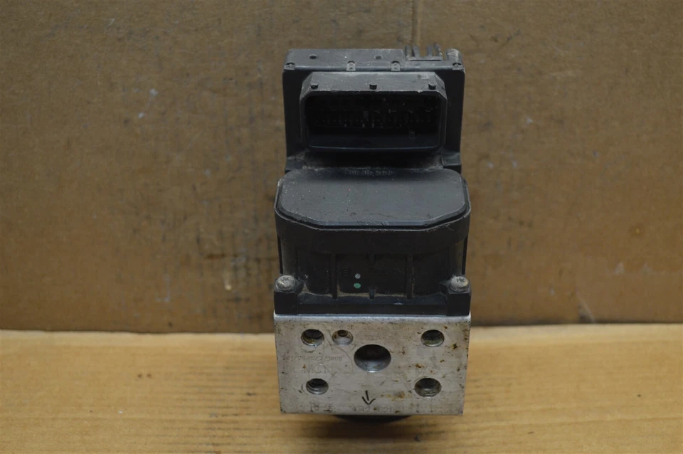 1999-02 Pontiac Firebird ABS Pump Control OEM 10423621 Module 821-7b8 - Image 2 of 4