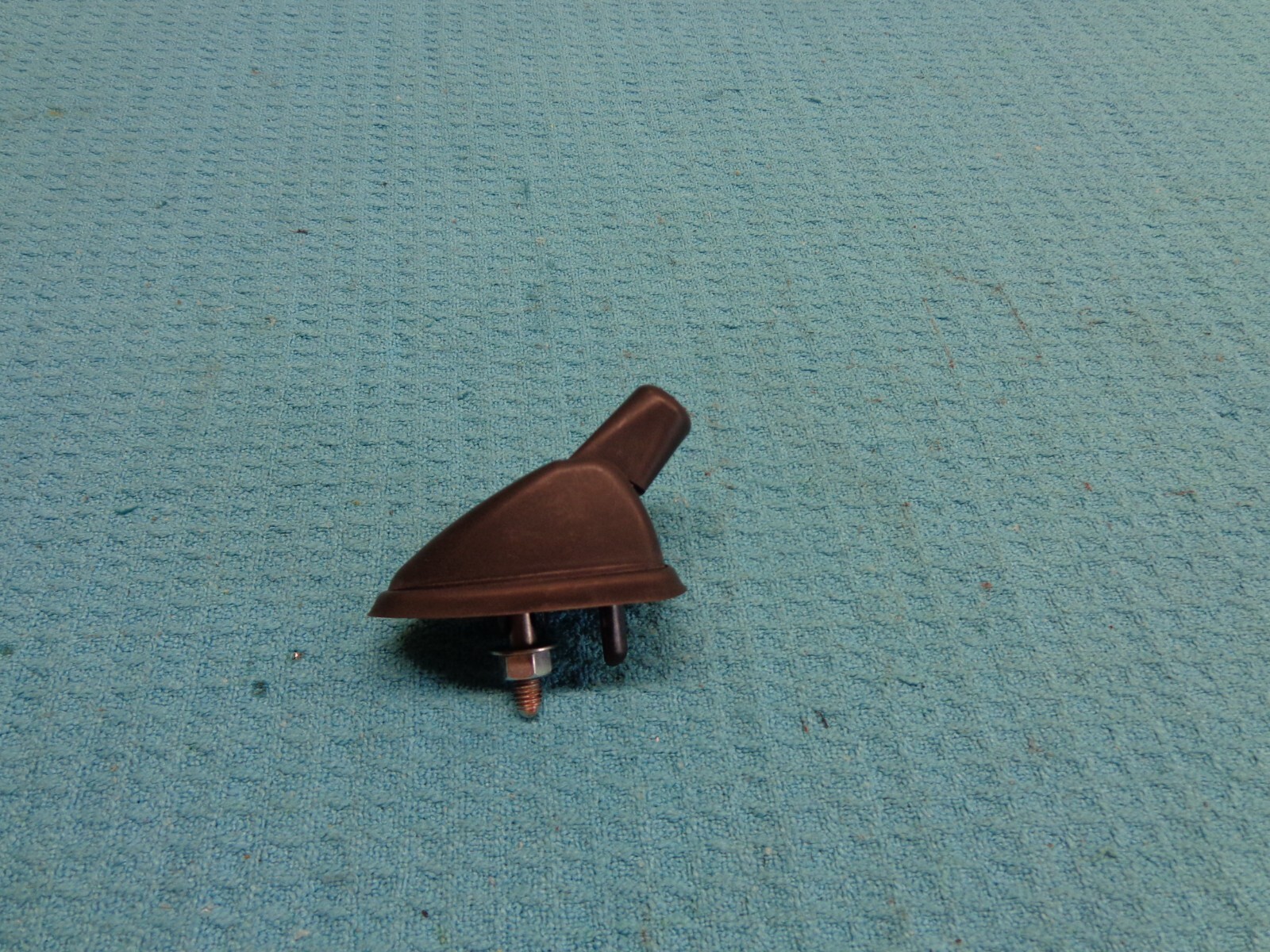 Mitsubishi OEM 2014 Mirage-radio Antenna Base 8723A334 for sale 