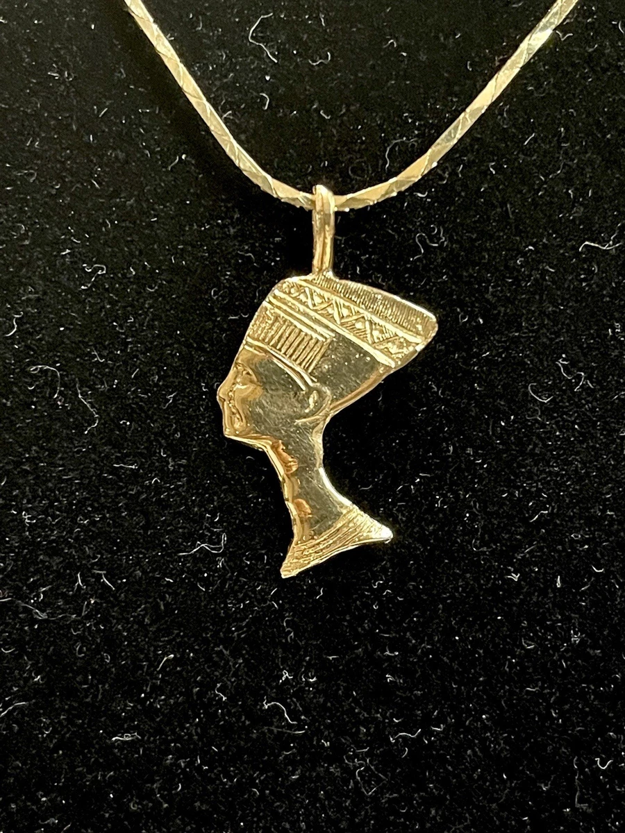 Solid gold nefertiti necklace deals