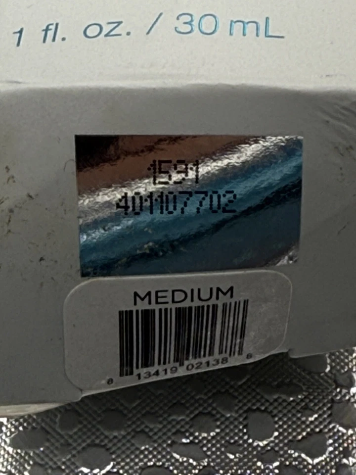 Colorescience • Tint du Soleil SPF 30 UV Protective Foundation • MEDIUM • 1 oz - Image 4 of 4