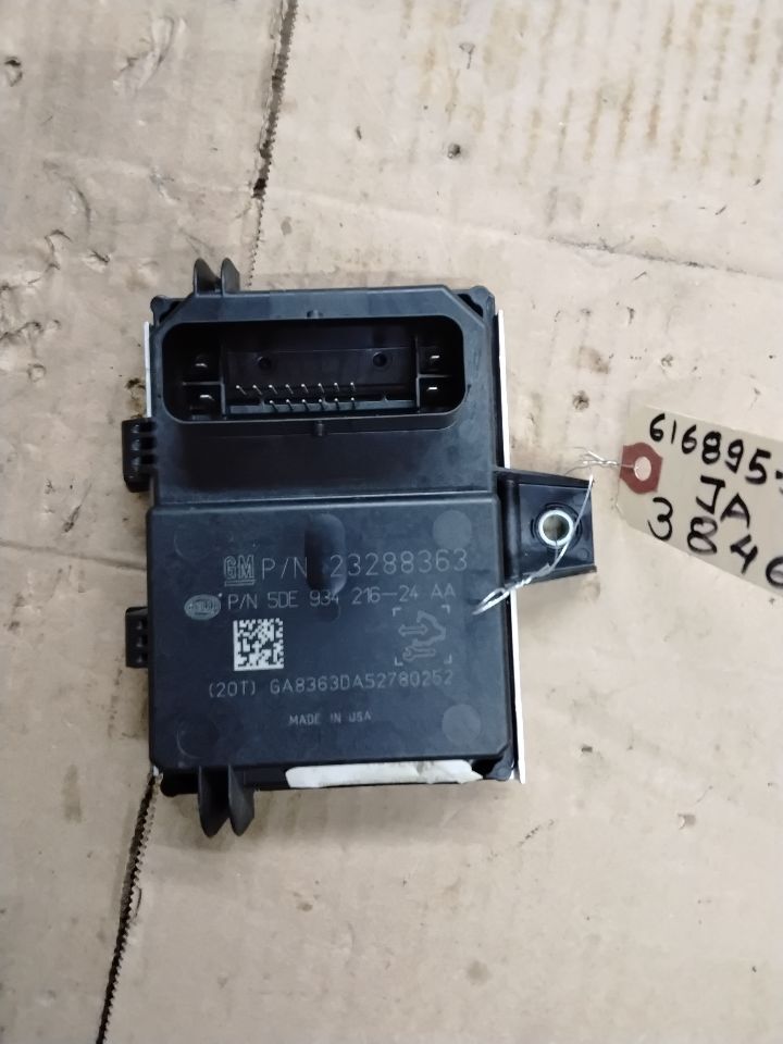 2016-2020 Chevrolet Trax 23288363 Fuel Pump Relay Control Module 