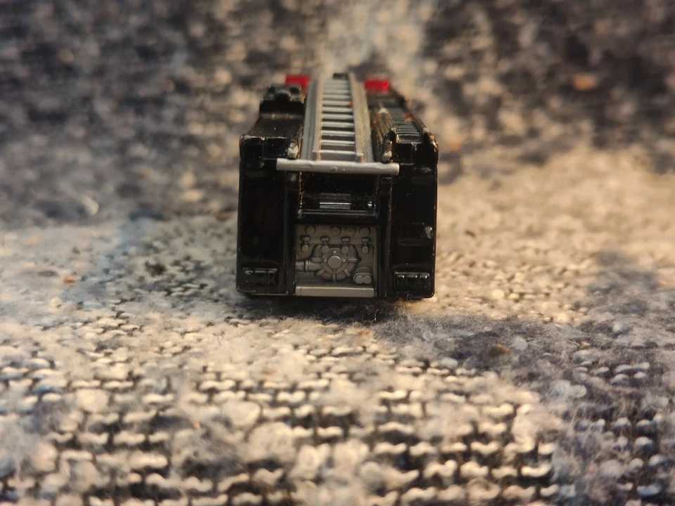 matchbox 1998 mattel oregon dennis saber fire engine #33 mount hood rescue - Image 4 of 4