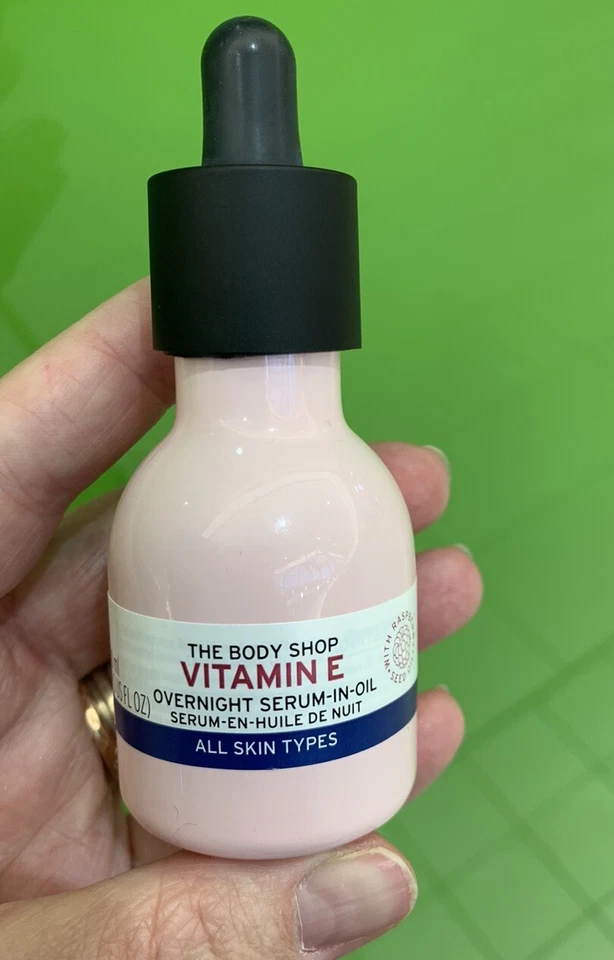 The Body Shop Vitamin E Overnight Serum In Oil NEW -RARE DISCONTINUED 30 ml. - Image 2 of 4
