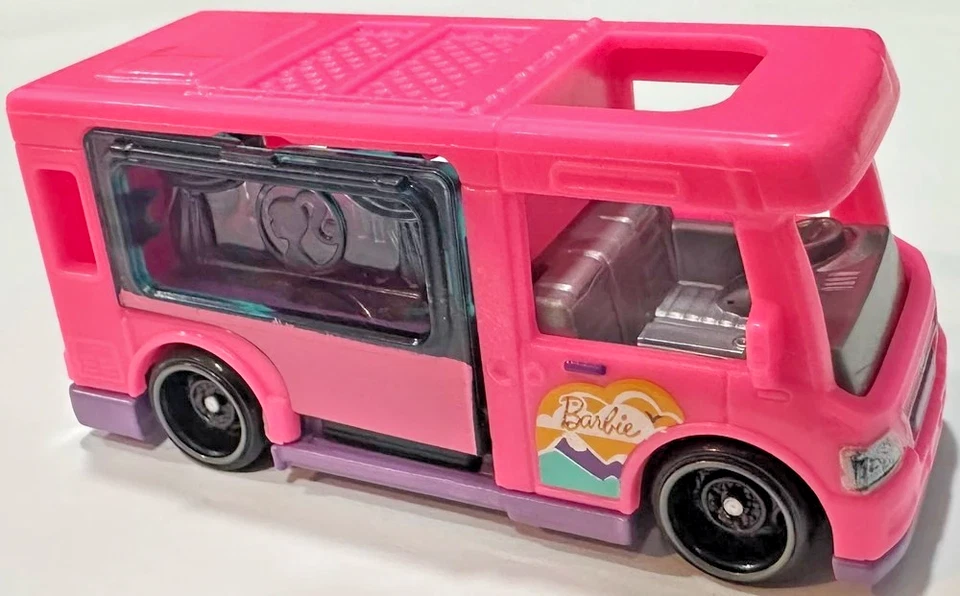 Hot Wheels - Barbie Dream Camper - Camper - Mattel 2026 - JJH96 - Immagine 2 di 3