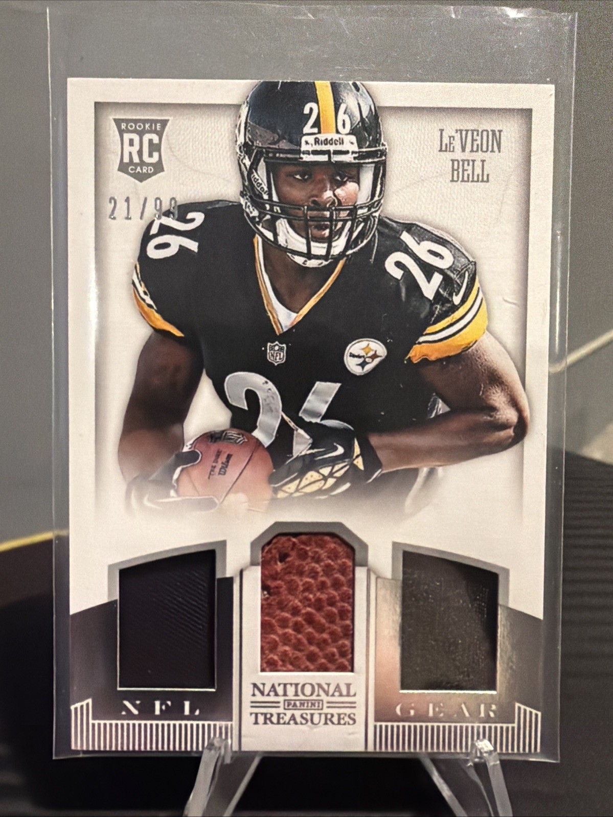 Le'Veon Bell Panini National Treasures Rookie NFL Gear Trio Materials #21 Base