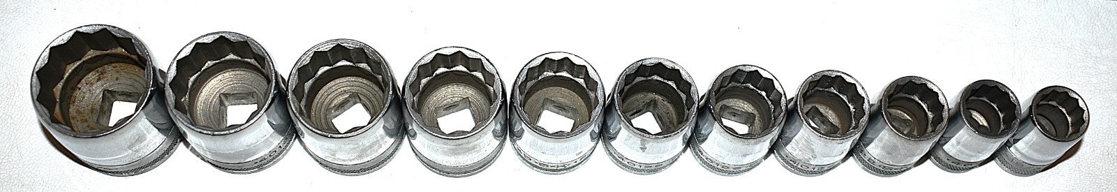 Vintage S-K Wayne 19-inch Tool Box Tray Socket Set Ratchet Breaker Bar Extension