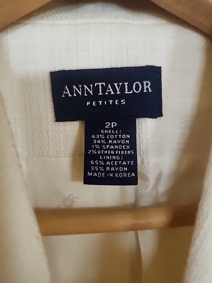 Chaqueta Blazer Ann Taylor Petite Crema Talla 2P Botón Algodón/Rayón Foto 2 de 4