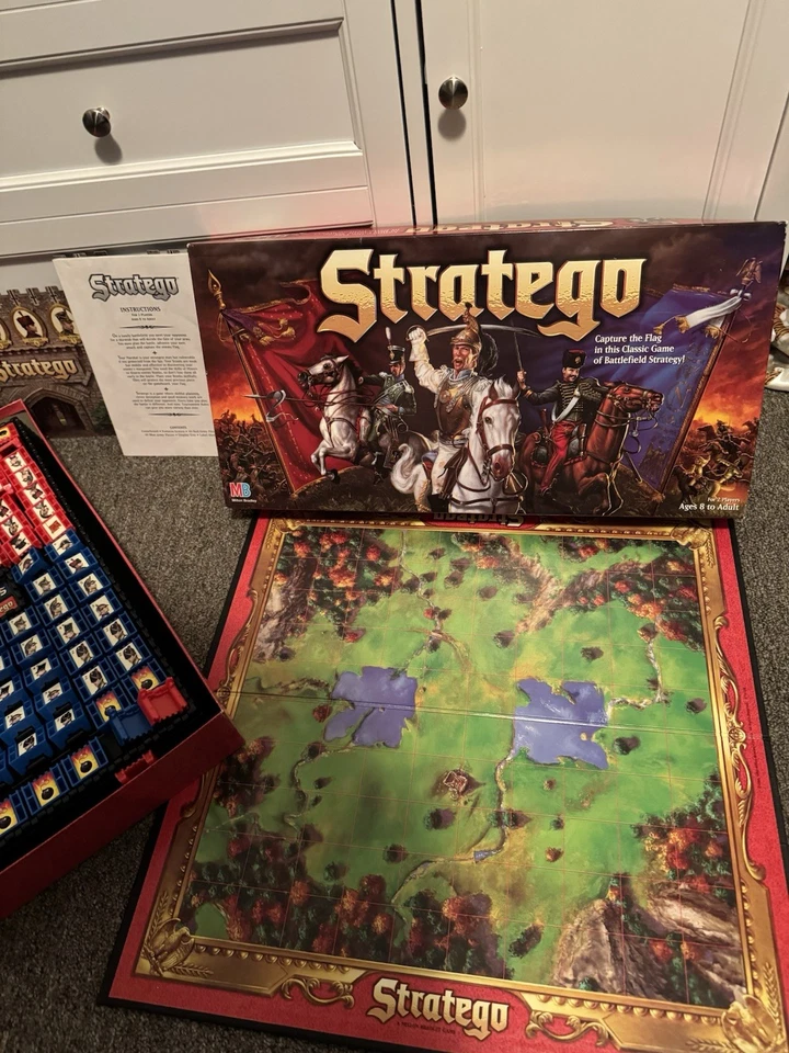 1996 Stratego Milton Bradley Board Game 100% Complete with Fortress Shield - Image 2 of 4