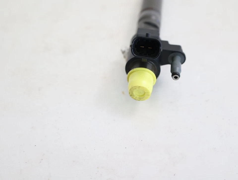 Ugello di iniezione (diesel) cilindro 4 Volvo V40 CROSS COUNTRY 526 2.0 89444 - Изображение 2 из 4