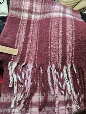 Steve Madden Women's Oversized Scarf Wine/White  Plaid NEW