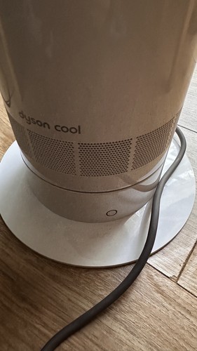 Dyson Cool AM07 tower fan (White/Silver) For parts - Picture 3 of 8