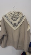 H&M Feinstrick Dreiecks Tuch Schal Creme 