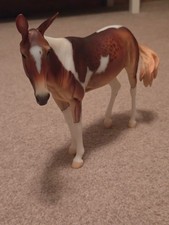 Breyer Horse 2025 Premier Club Winnifred Mule Chestnut Pinto W/ COA Box Bag