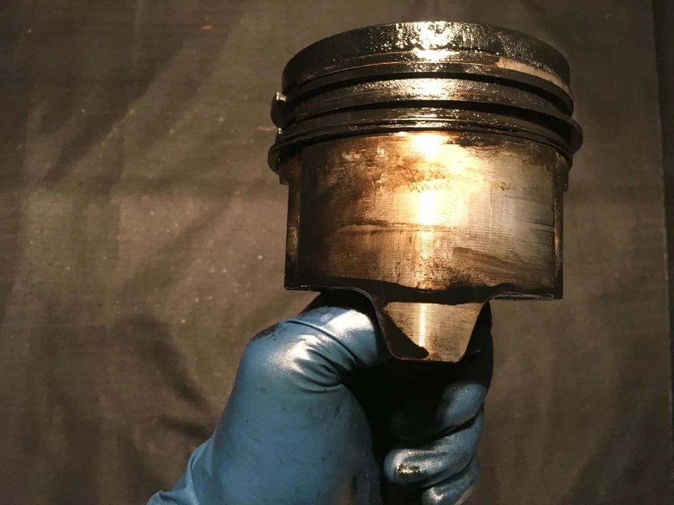 94-03 Ford Powerstroke International 7.3L T444E Pistón y biela Foto 2 de 3