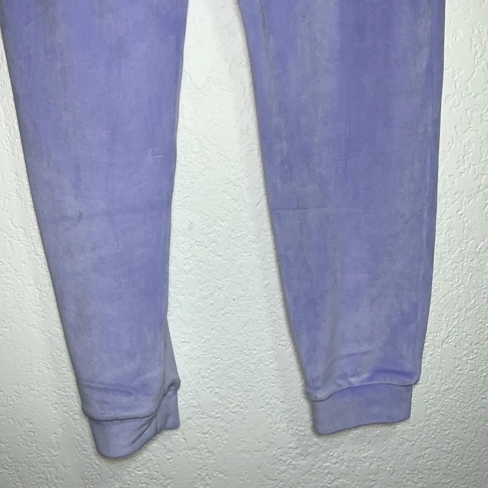Pantalones de chándal de terciopelo morados de Ideology para niñas grandes talla grande Foto 4 de 4