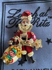 Lunch At The Ritz  SANTA PIN/PENDANT; RARE & Hard To Find!!