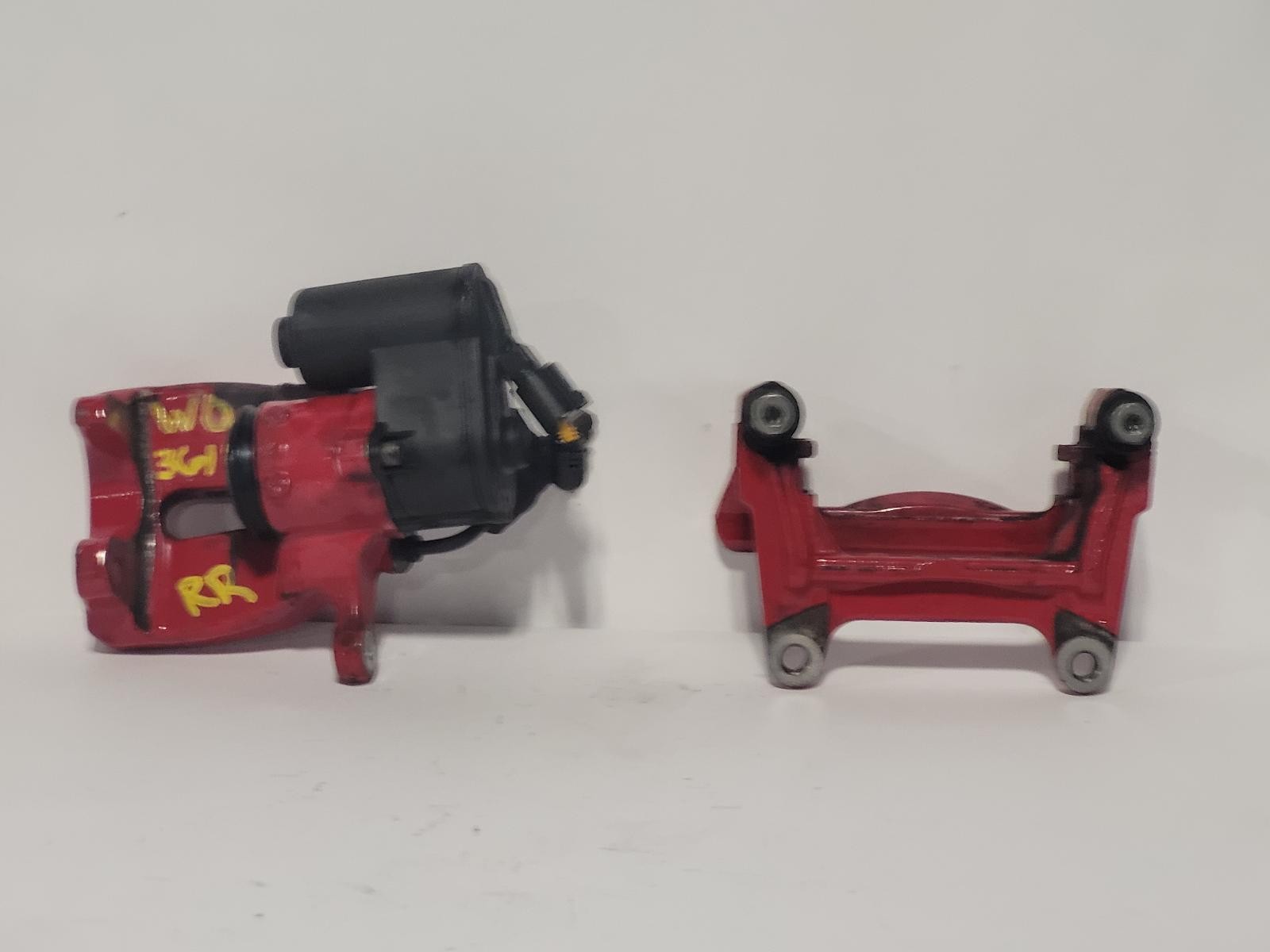 Bentley Continental GT 2017 Caliper with pads