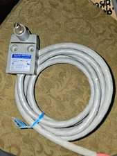 (QTY 1) Honeywell 914CE16-6 Micro Switch Precision Rotary Gear Limit Switch 6.5'