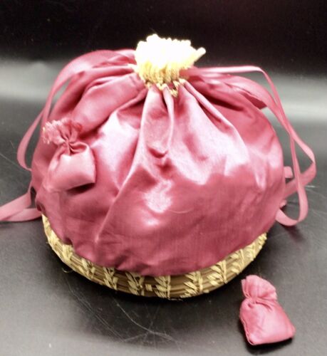 Vintage Pink Silk Sweetgrass Basket Bag w/ Beautiful Lace Top 5” x 5” Gorgeous