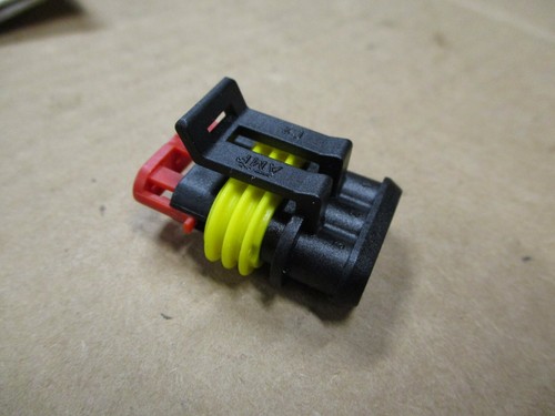 Polaris OEM New 3 cavity connector 4010155 #8027 - Picture 2 of 4