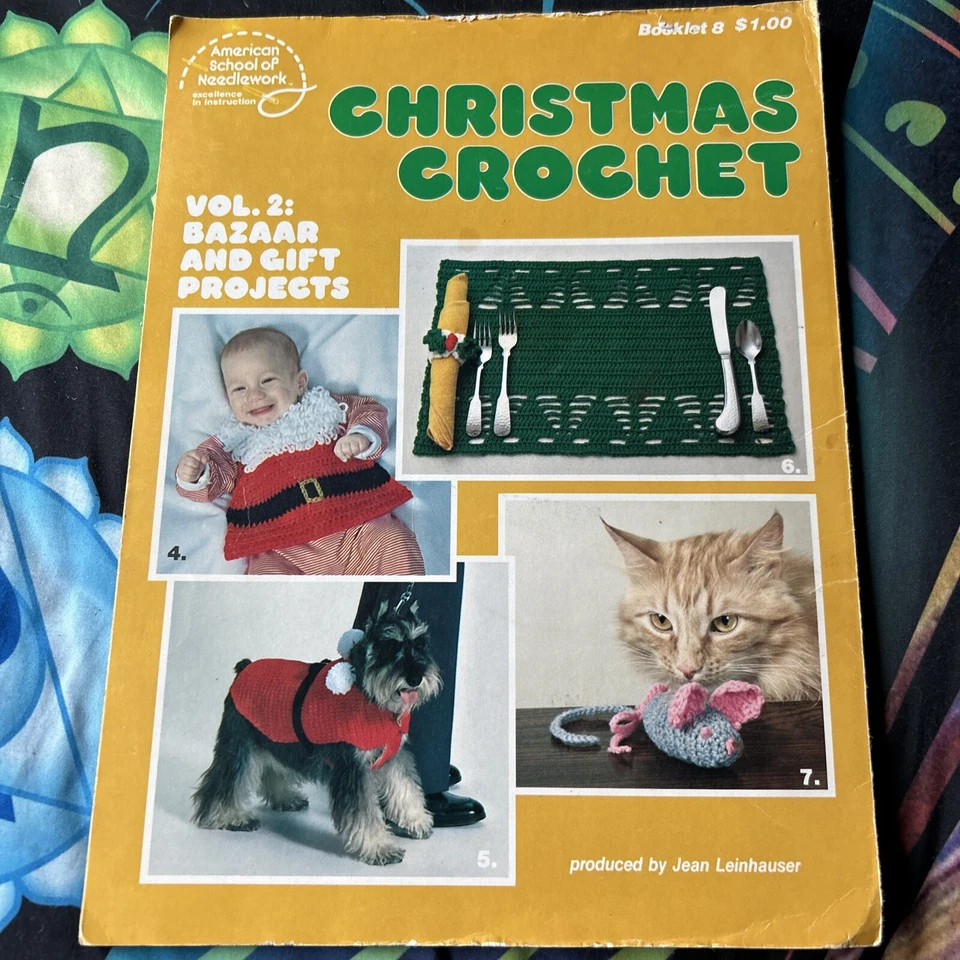 American School of Needlework CHRISTMAS CROCHET & SANTA’S SAMPLER BOOKLETS 77-82 - Image 2 of 4