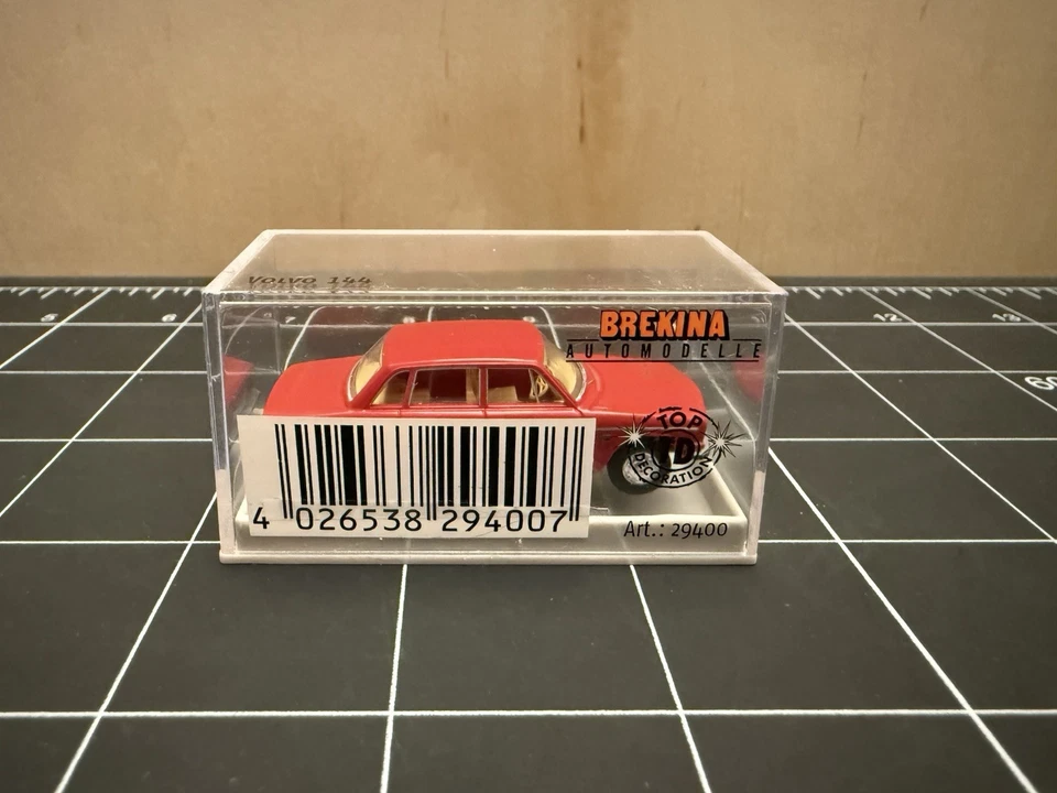 Brekina 29400 Volvo 144 - Red - 1:87/HO - Image 4 of 4