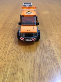LEGO CITY 60054 LIGHT REPAIR TRUCK w/mini fig 100% Complete - Adult Collector
